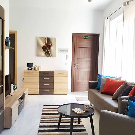 Ac1- Prime Location 3 Bedroom Apt In St.Julian'S سانت جوليان المظهر الخارجي الصورة