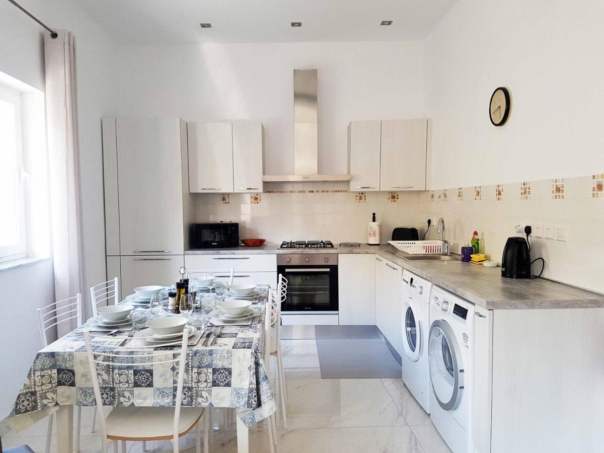Ac1- Prime Location 3 Bedroom Apt In St.Julian'S سانت جوليان المظهر الخارجي الصورة